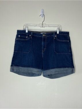 Levi’s 545 rolled denim shorts 16